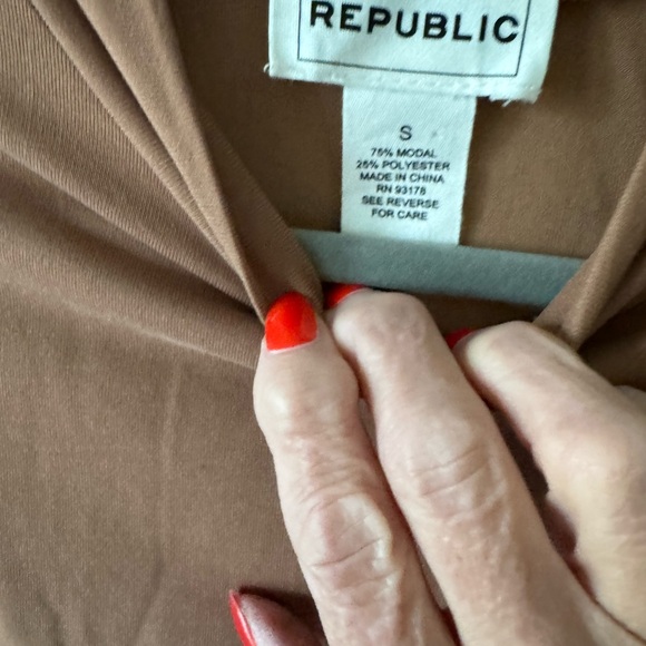 For The Republic Top, Sm, Mock Turtle Neck, 3/4 “ sleeves, NWOT - Picture 2 of 7